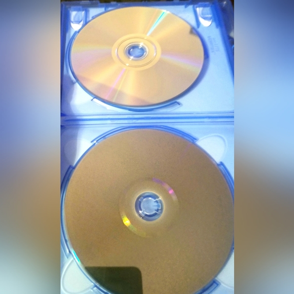 DISNEY Blu-Ray & DVD - Picture 4 of 4